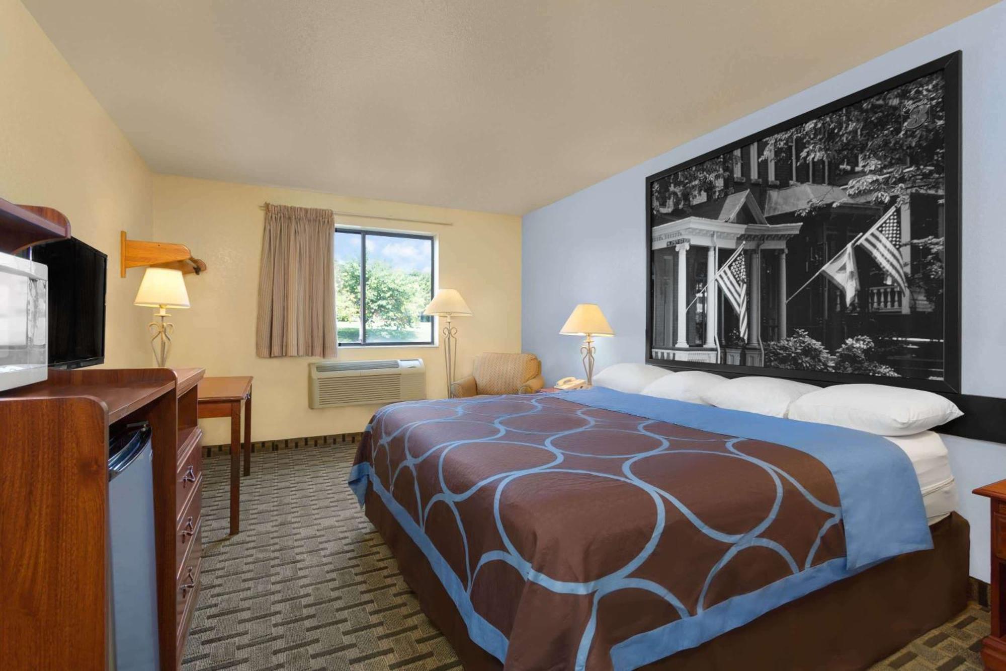 Super 8 By Wyndham Lynchburg Va Ξενοδοχείο Εξωτερικό φωτογραφία