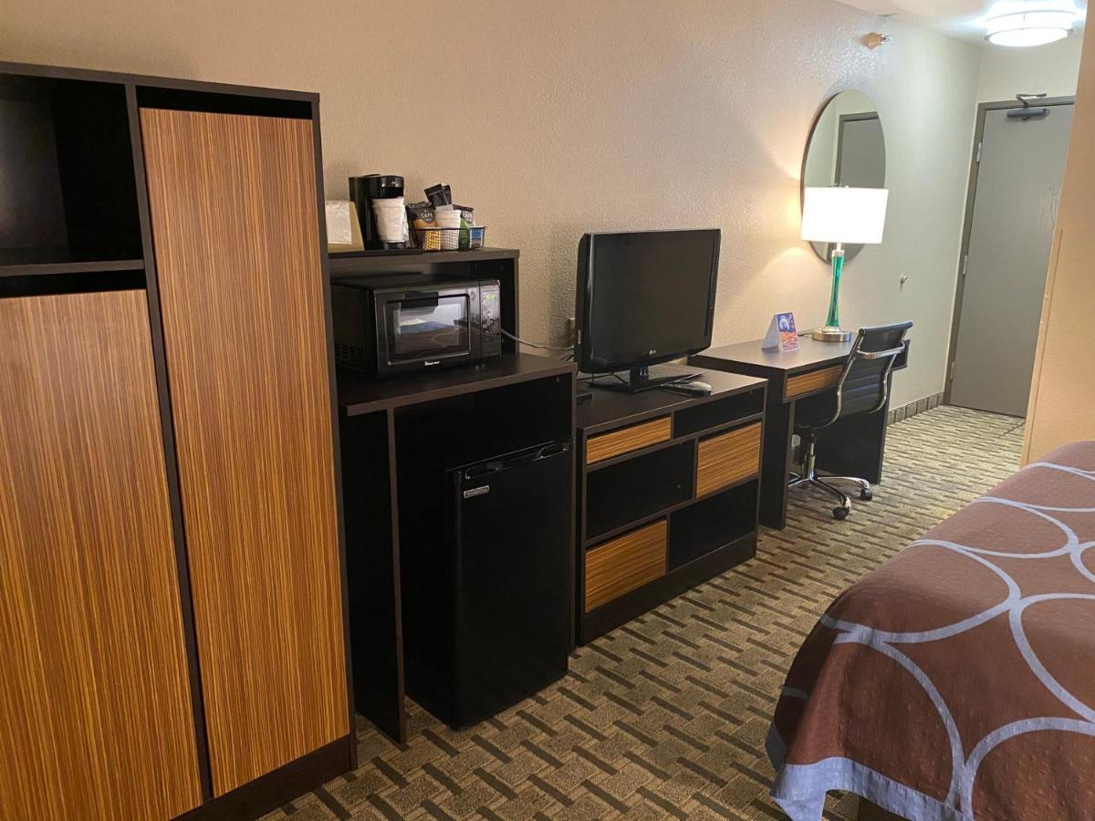 Super 8 By Wyndham Lynchburg Va Ξενοδοχείο Εξωτερικό φωτογραφία